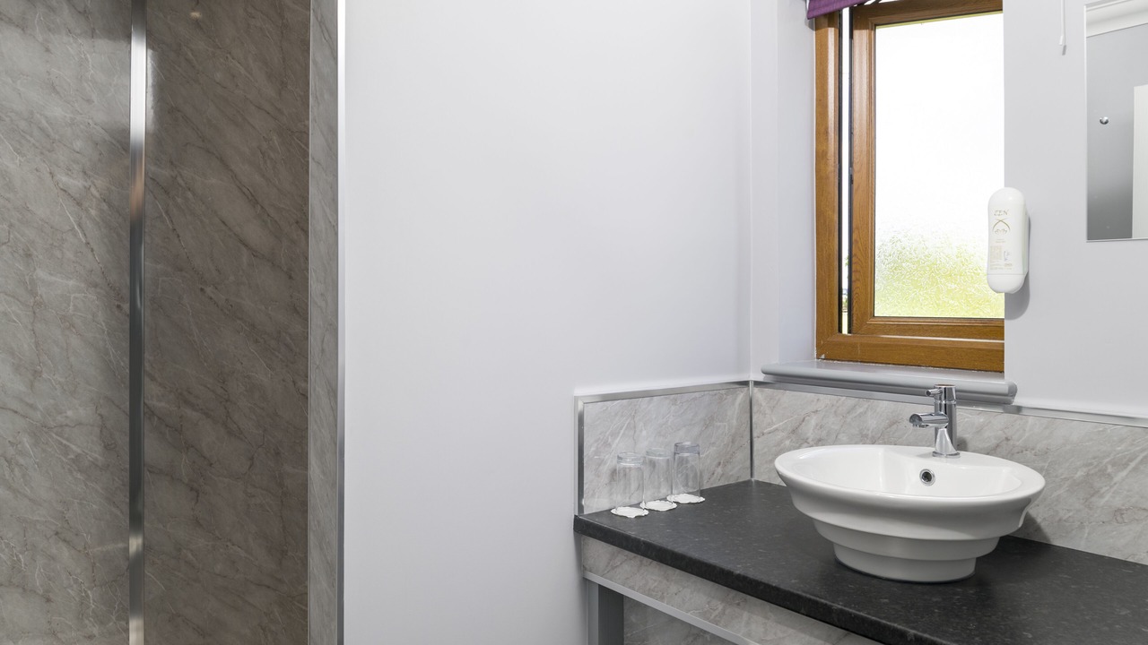 Photo of Others in Kennards House