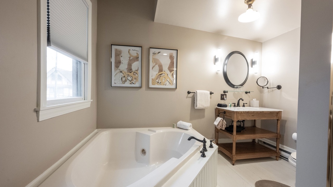 Photo of Bathroom in Old Northside