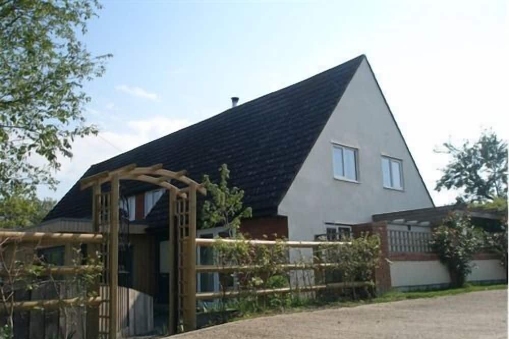 Photo of Outdoor in Yardley Gobion