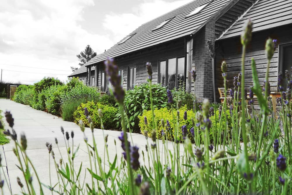 Photo of Outdoor in Yardley Gobion