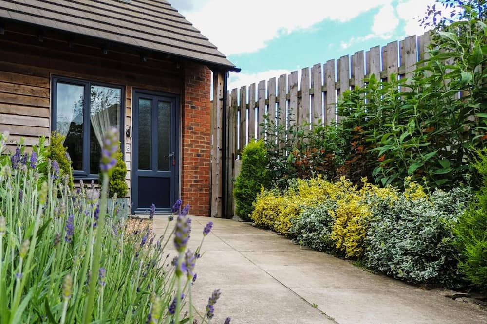 Photo of Outdoor in Yardley Gobion