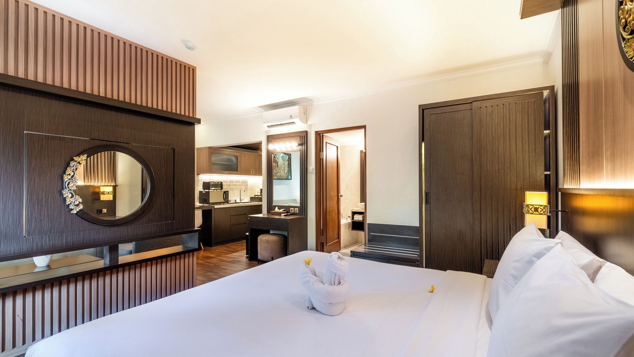 Photo of Bedroom in Kartika Plaza