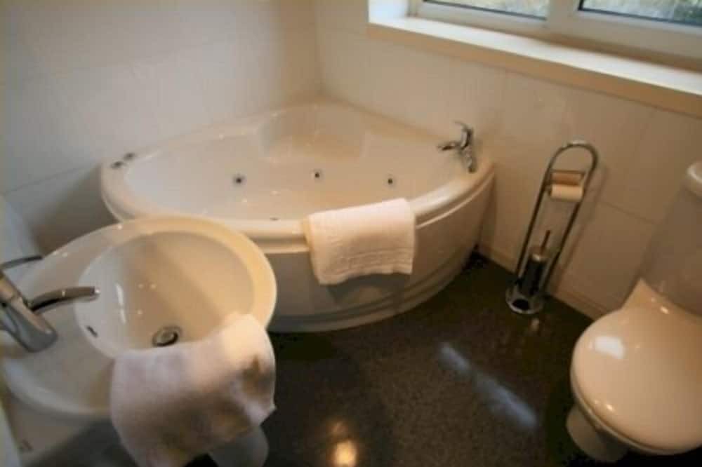 Photo of Bathroom in Newcastleton