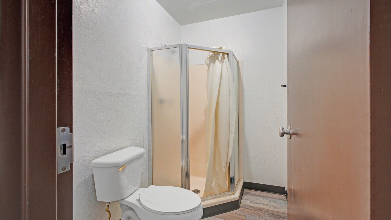 Photo of Bathroom in Lordsburg
