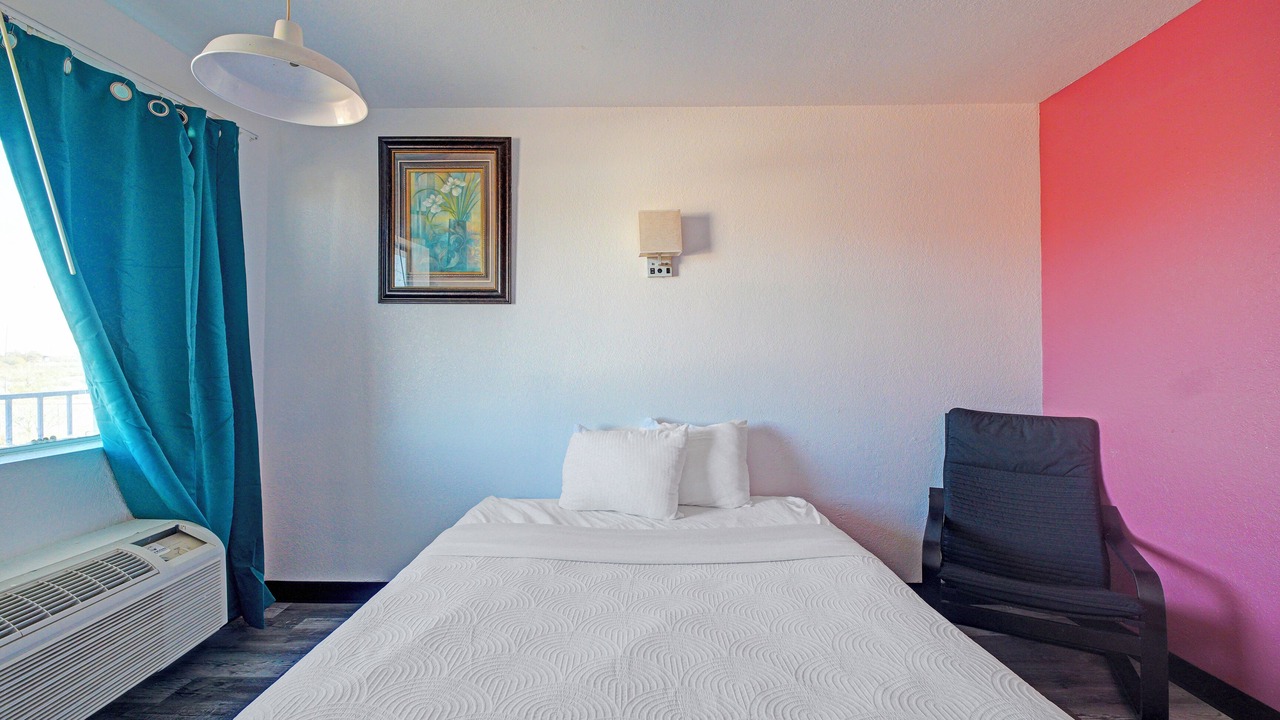 Photo of Bedroom in Lordsburg