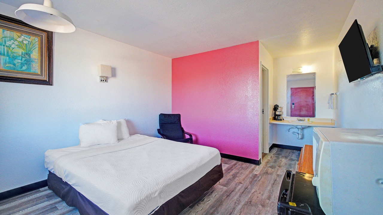 Photo of Bedroom in Lordsburg