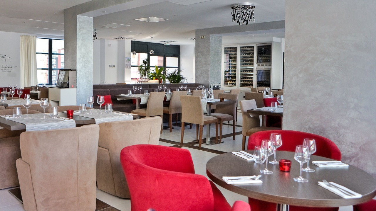 Photo of Others in Clisson