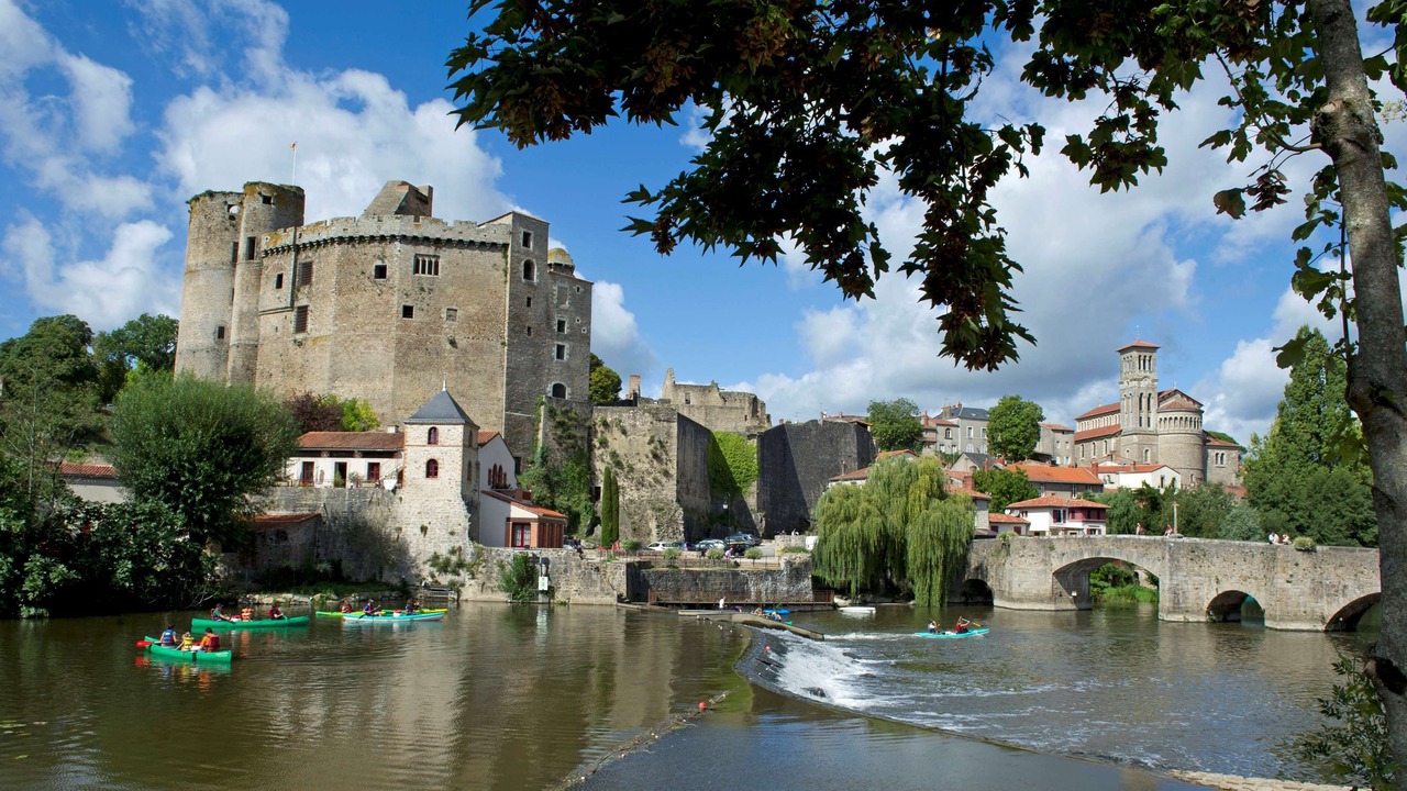 Photo of Others in Clisson