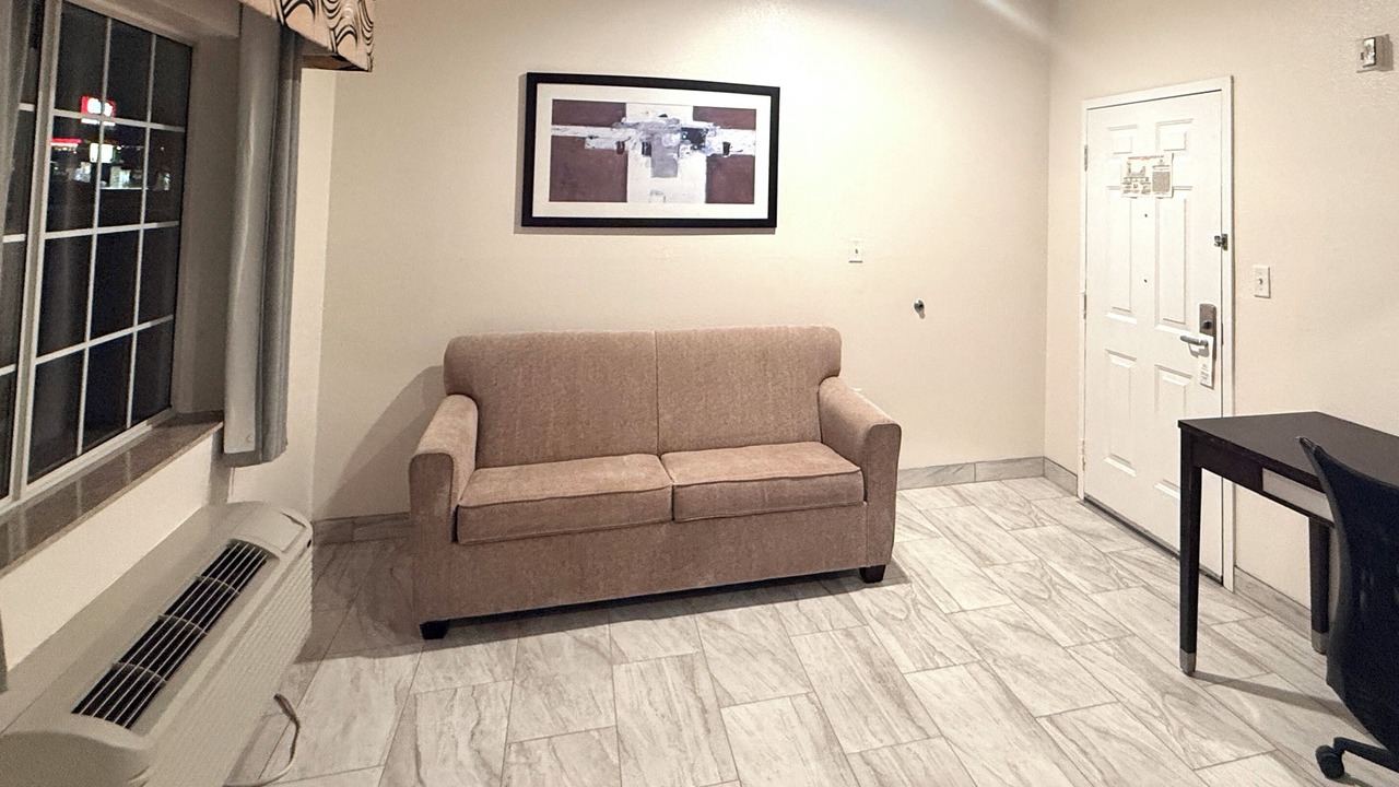 Photo of Bedroom in Baytown