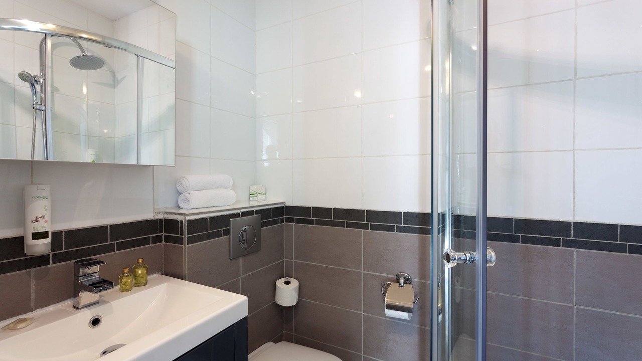 Photo of Bathroom in Mercurey