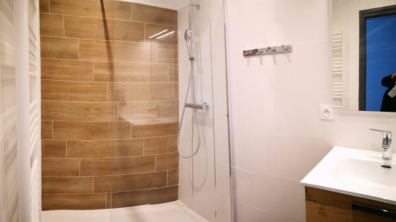 Photo of Bathroom in Mercurey