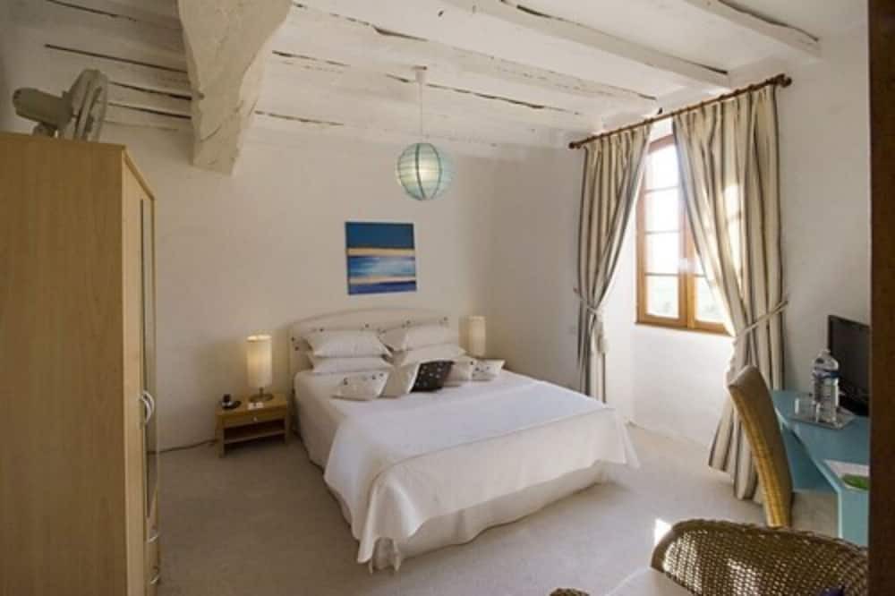Photo of Bedroom in Castillon - Pujols Intercommunalite
