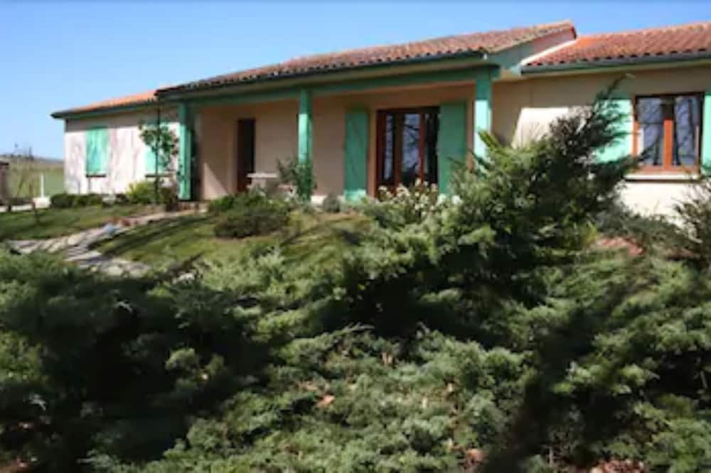 Photo of Outdoor in Castillon - Pujols Intercommunalite