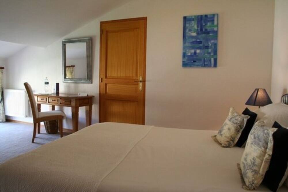 Photo of Bedroom in Castillon - Pujols Intercommunalite
