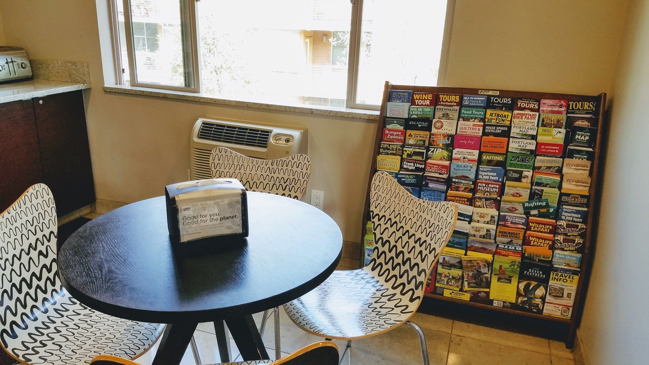 Photo of Others in Multnomah