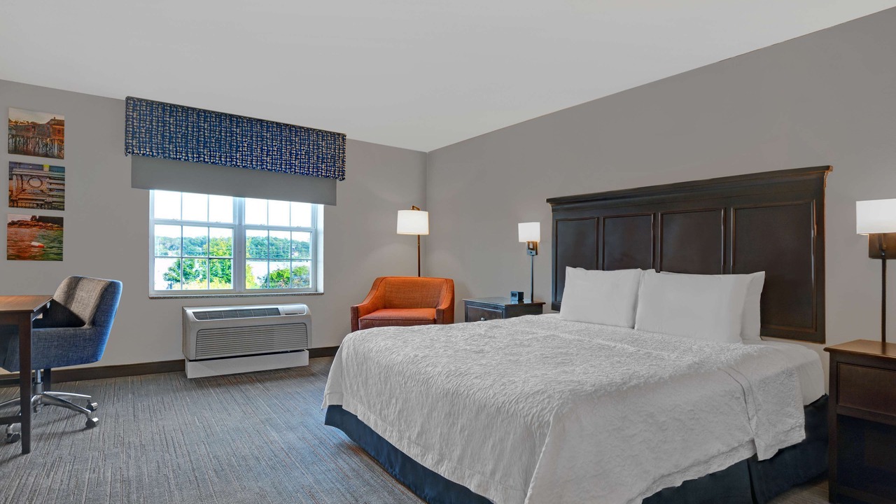 Photo of Bedroom in Bath