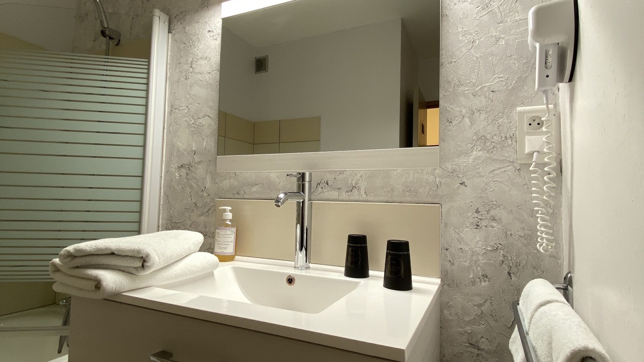 Photo of Bathroom in Rochemaure