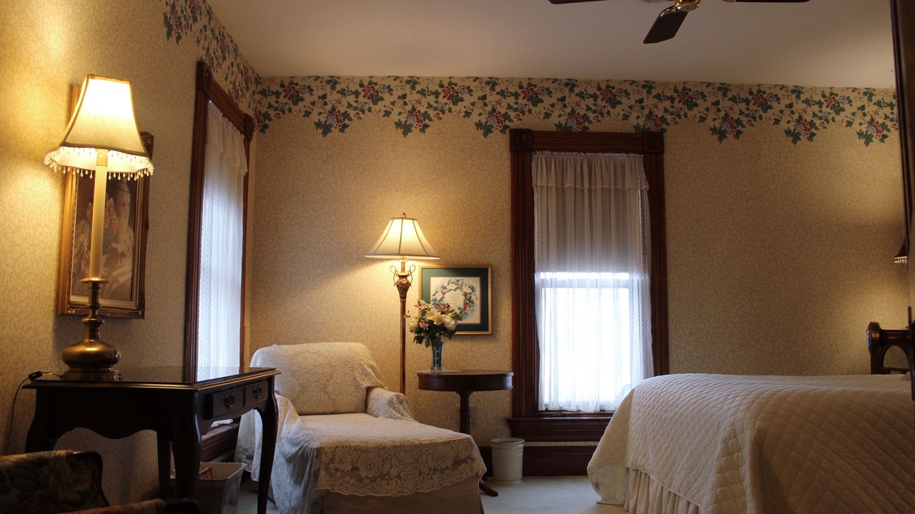 Photo of Bedroom in Algonquin