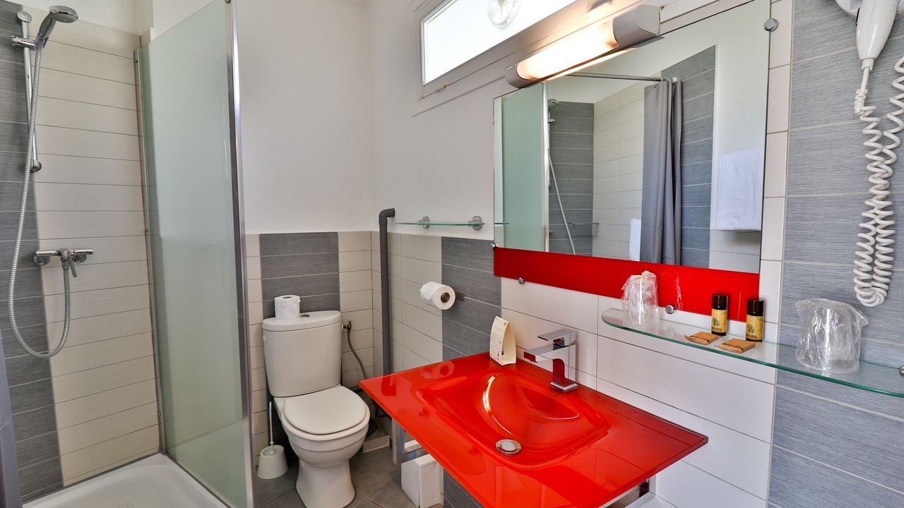 Photo of Bathroom in Sainte-Maxime City Centre