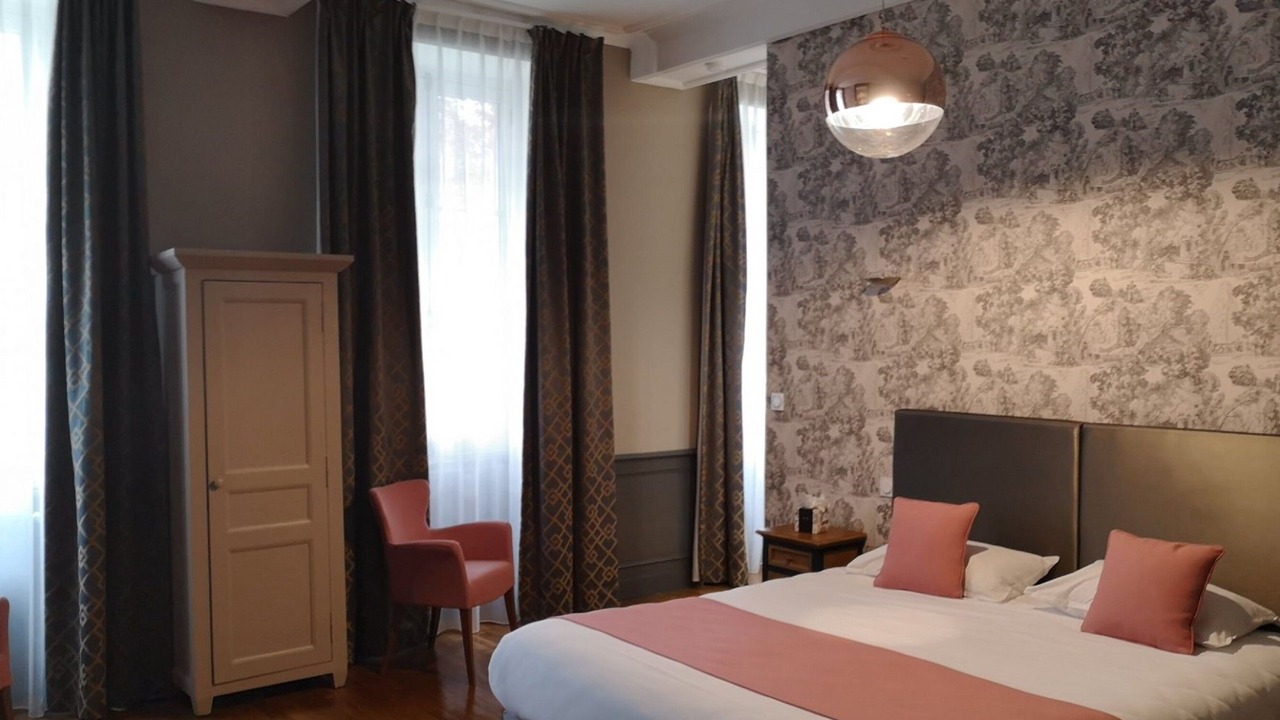 Photo of Bedroom in Laval