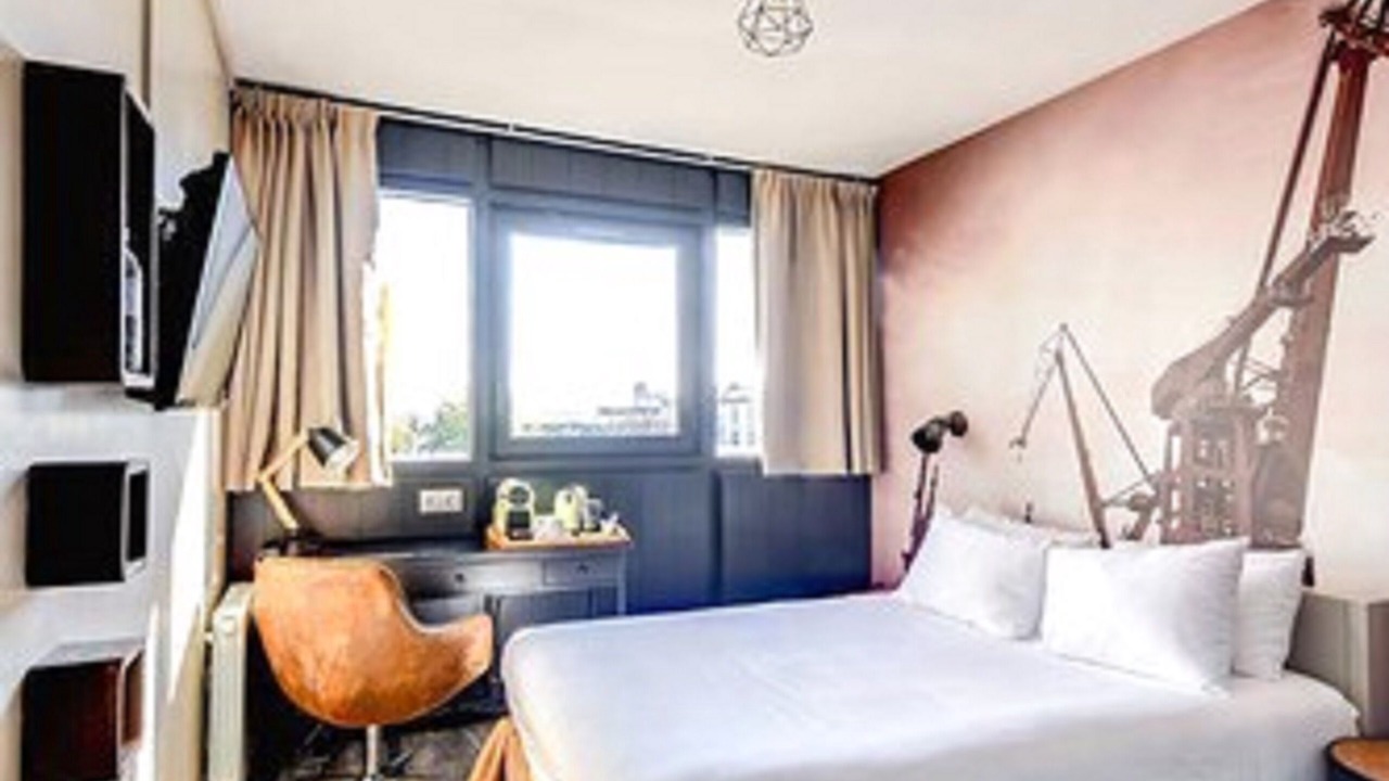 Photo of Bedroom in Saint-Nazaire