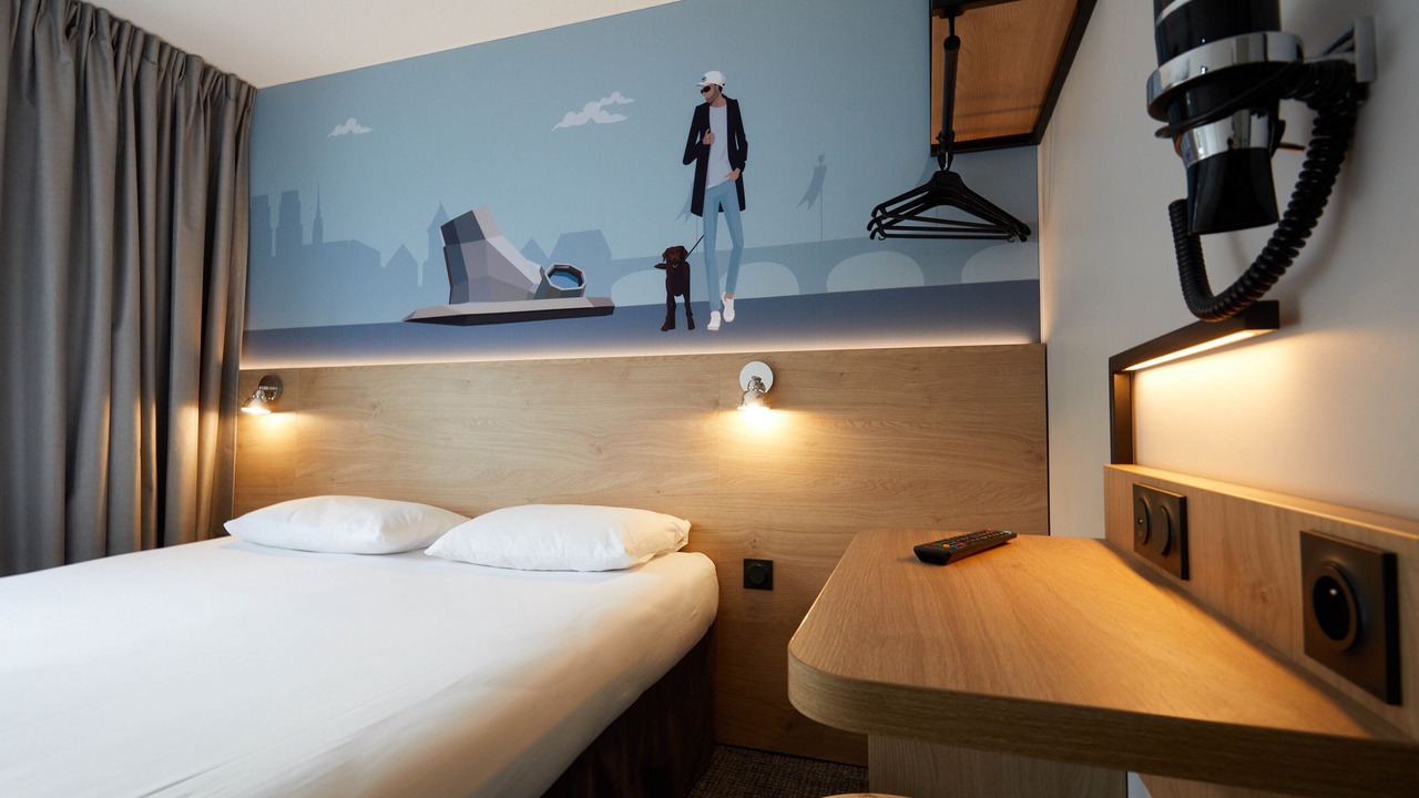 Photo of Bedroom in La Chapelle-Saint-Mesmin