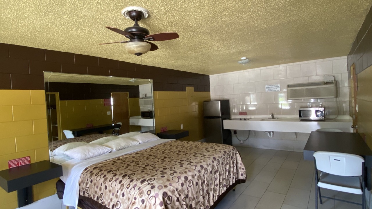 Photo of Bedroom in Garden City