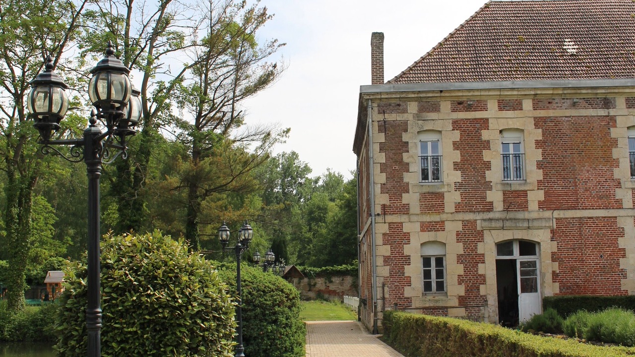 Photo of Others in Quesmy