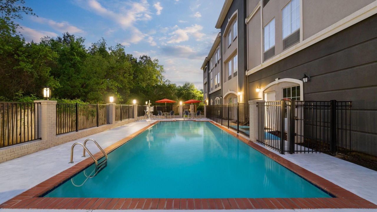 Photo of Outdoor in Broadmoor