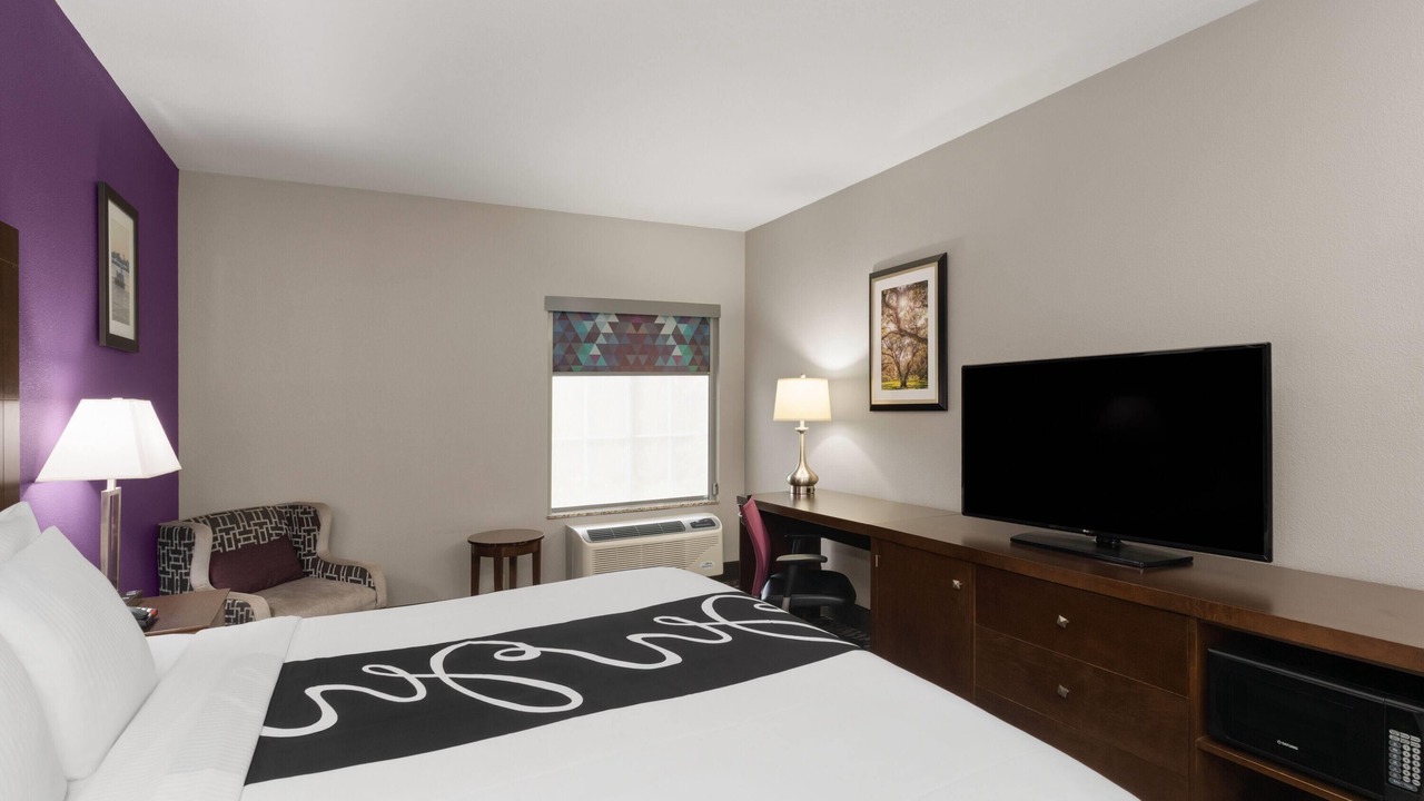 Photo of Bedroom in Broadmoor