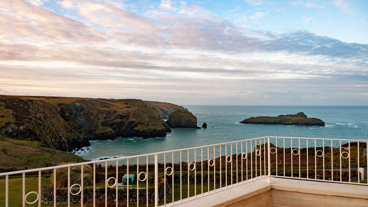 Photo of Others in Mullion