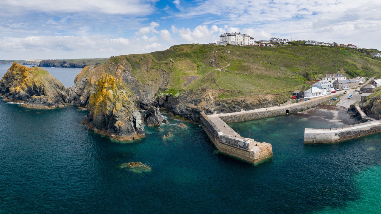 Photo of Others in Mullion