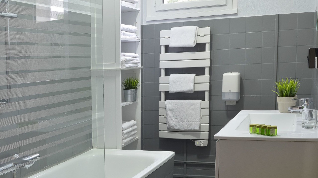 Photo of Bathroom in Saint-Marcel