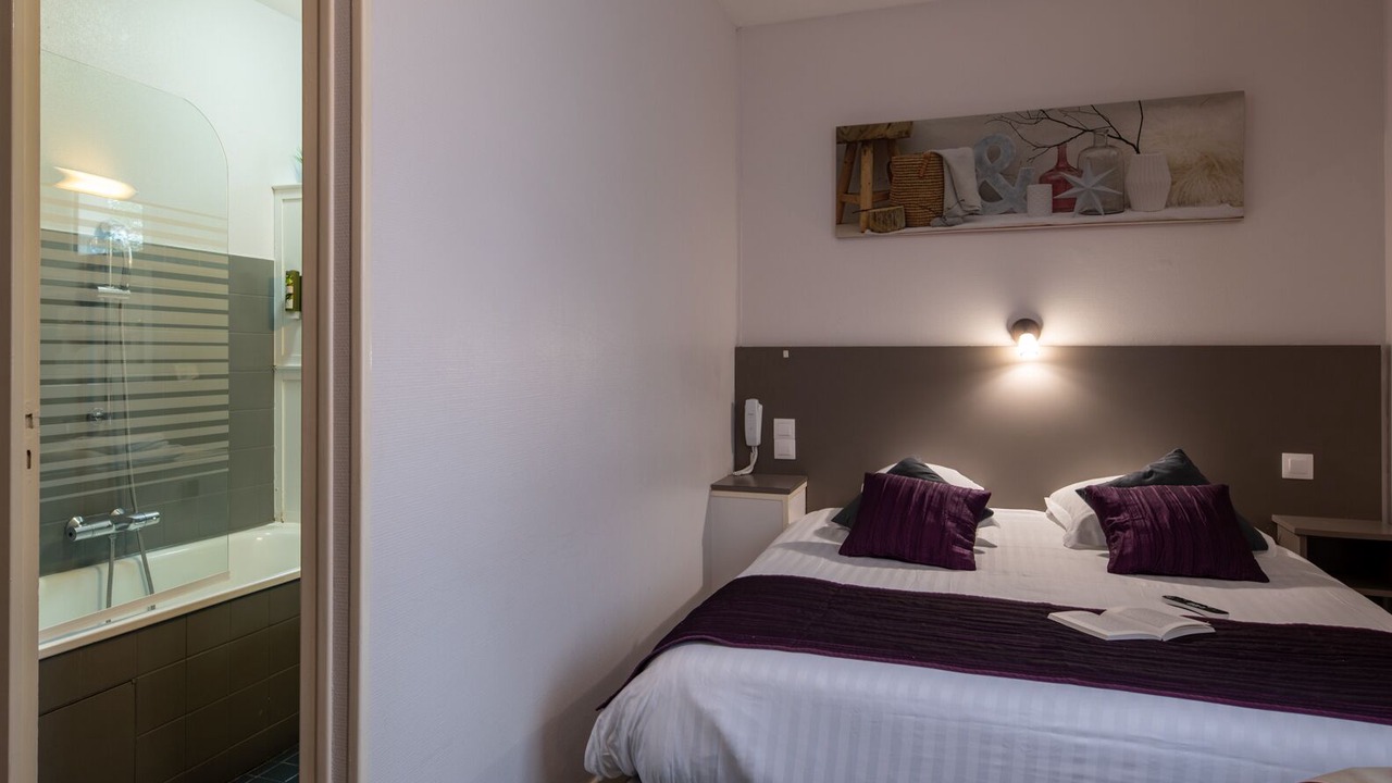 Photo of Bedroom in Saint-Marcel