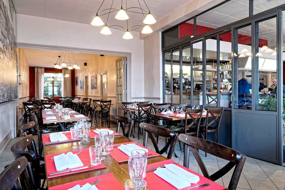 Photo of Others in Autun