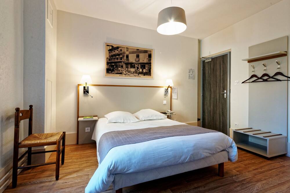Photo of Bedroom in Autun