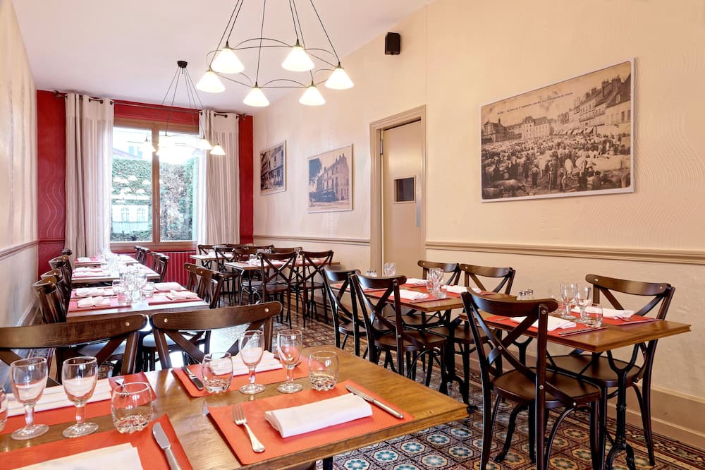 Photo of Others in Autun