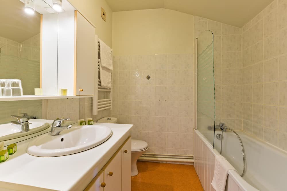 Photo of Bathroom in Mont-Dore