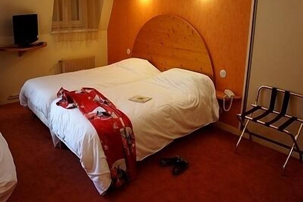 Photo of Bedroom in Mont-Dore