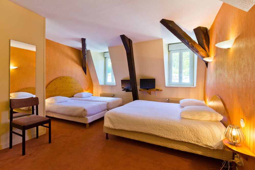 Photo of Bedroom in Mont-Dore