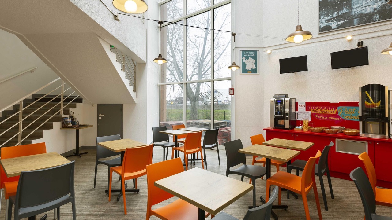 Photo of Outdoor in Nemours