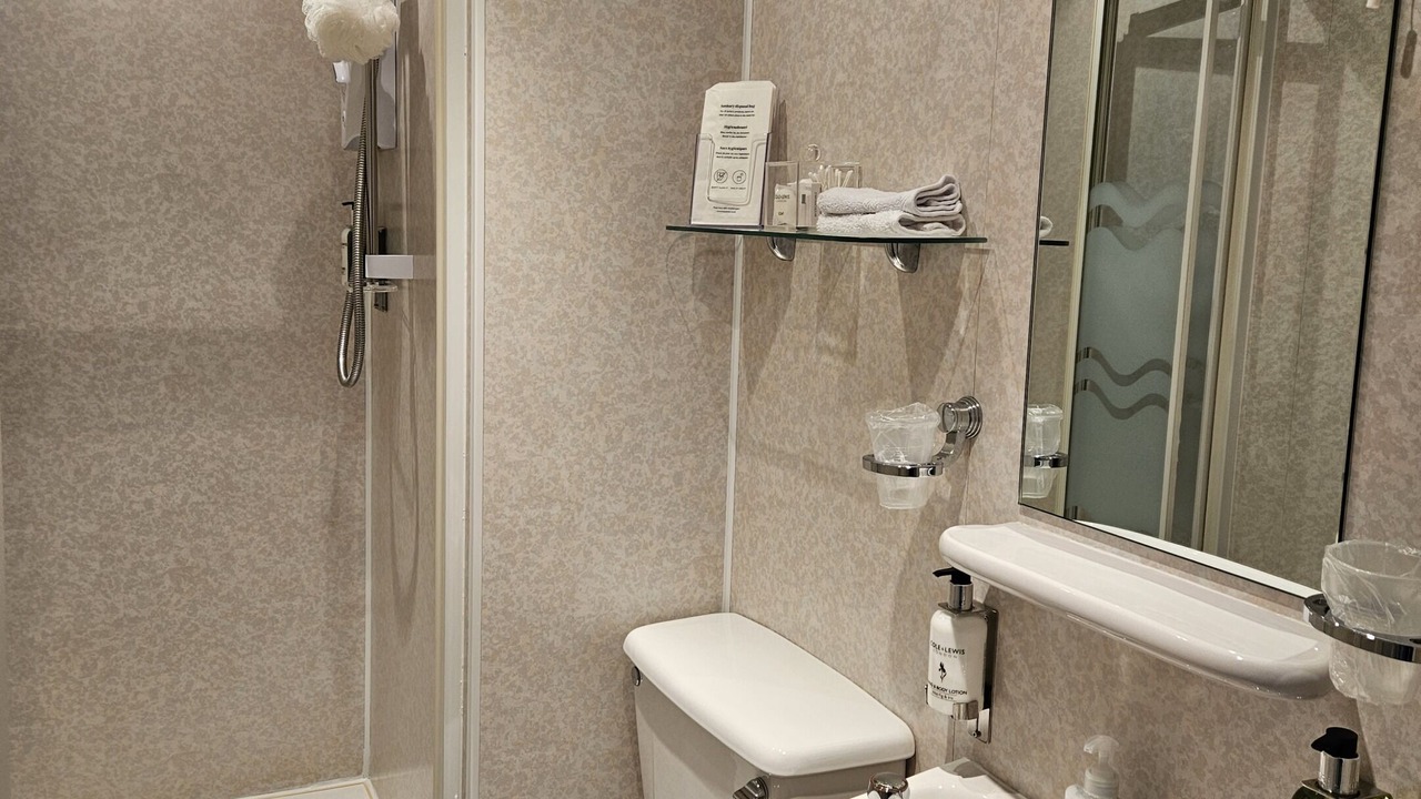 Photo of Bedroom in Newington