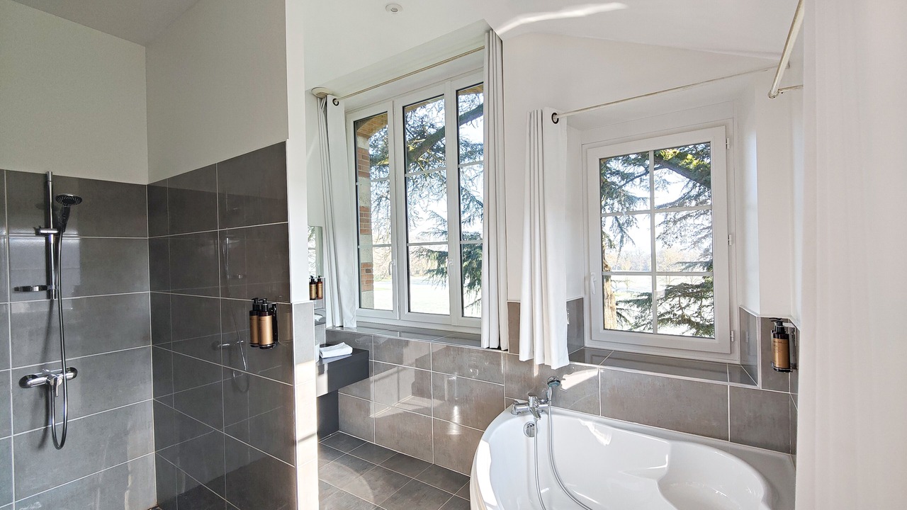 Photo of Bathroom in Saint-Laurent-sur-Sevre