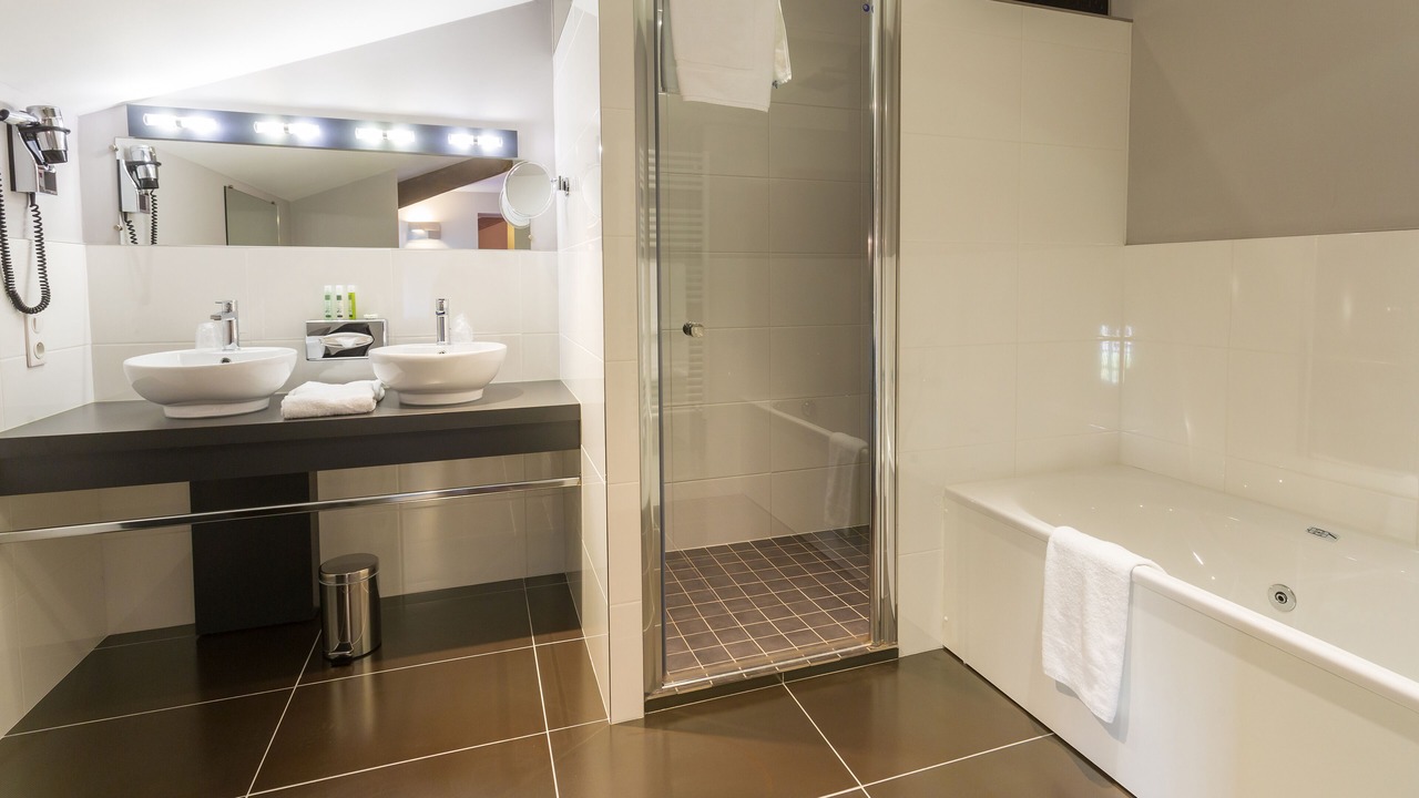 Photo of Bathroom in Saint-Laurent-sur-Sevre