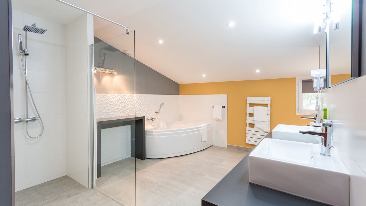 Photo of Bathroom in Saint-Laurent-sur-Sevre