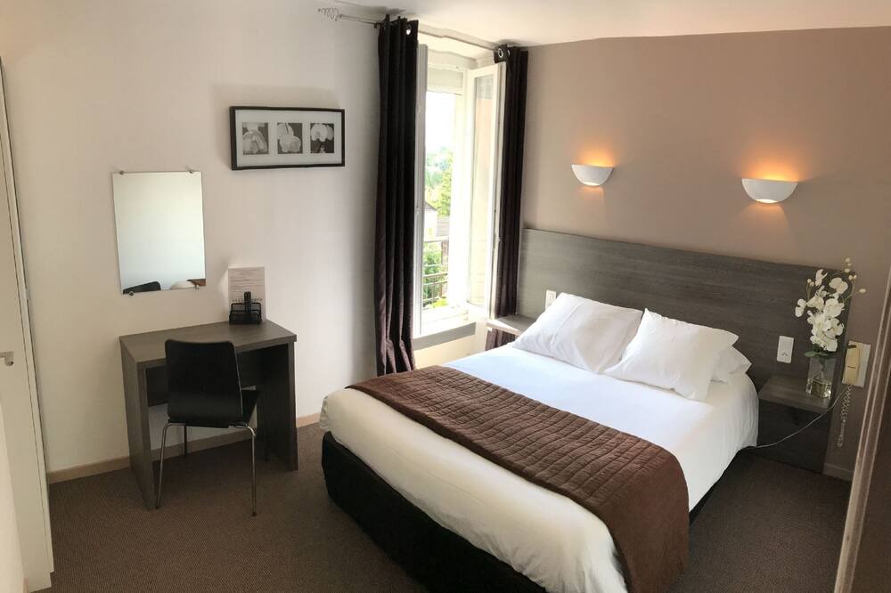 Photo of Bedroom in Alvignac