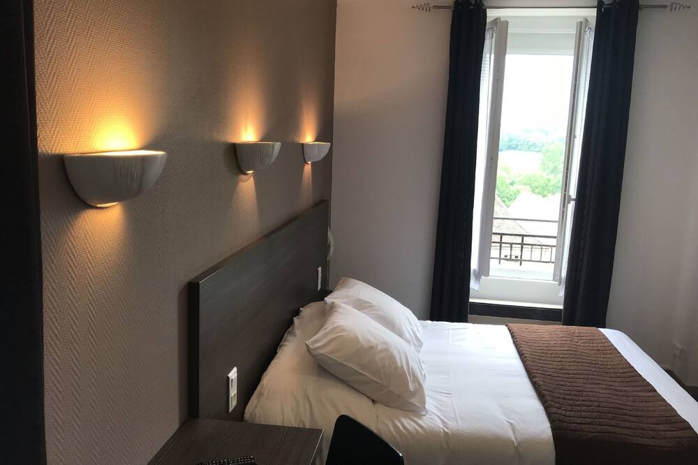 Photo of Bedroom in Alvignac