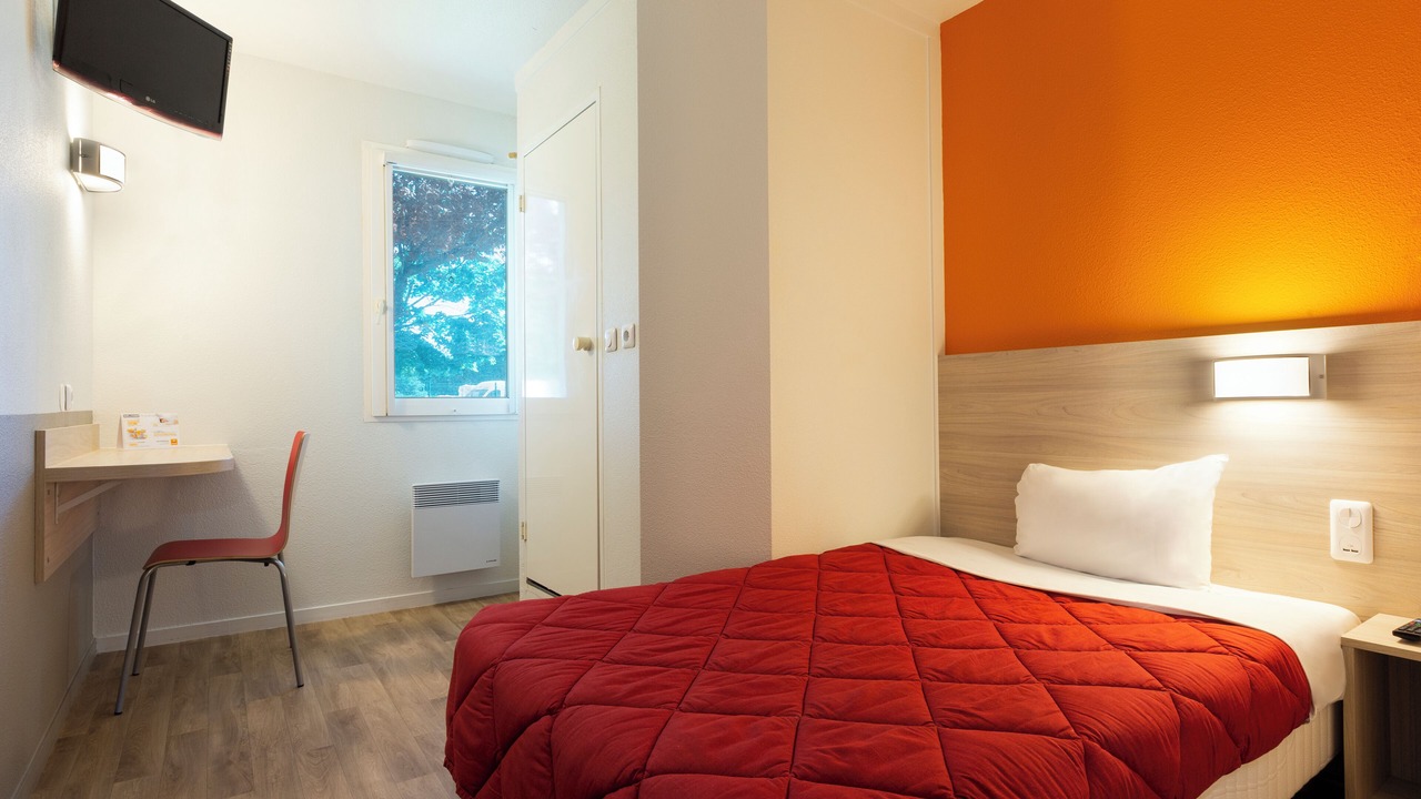 Photo of Bedroom in Saint-Herblain