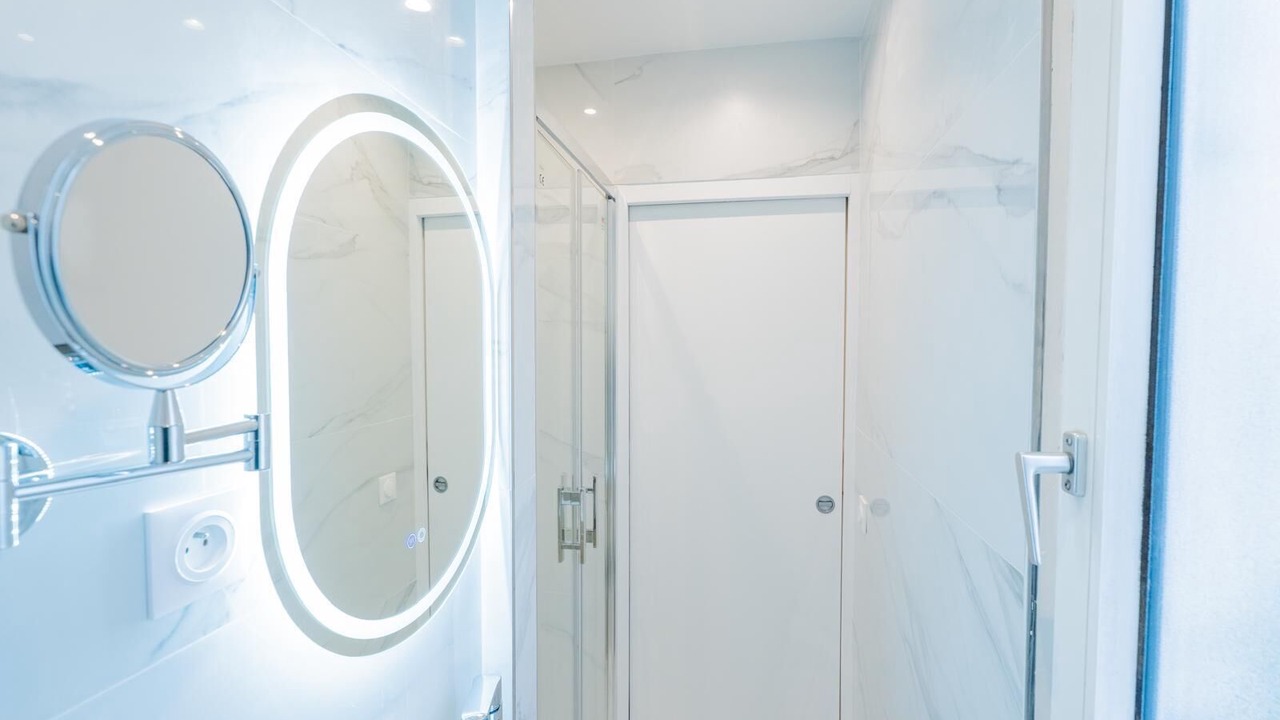 Photo of Bathroom in Hopital Saint-Louis