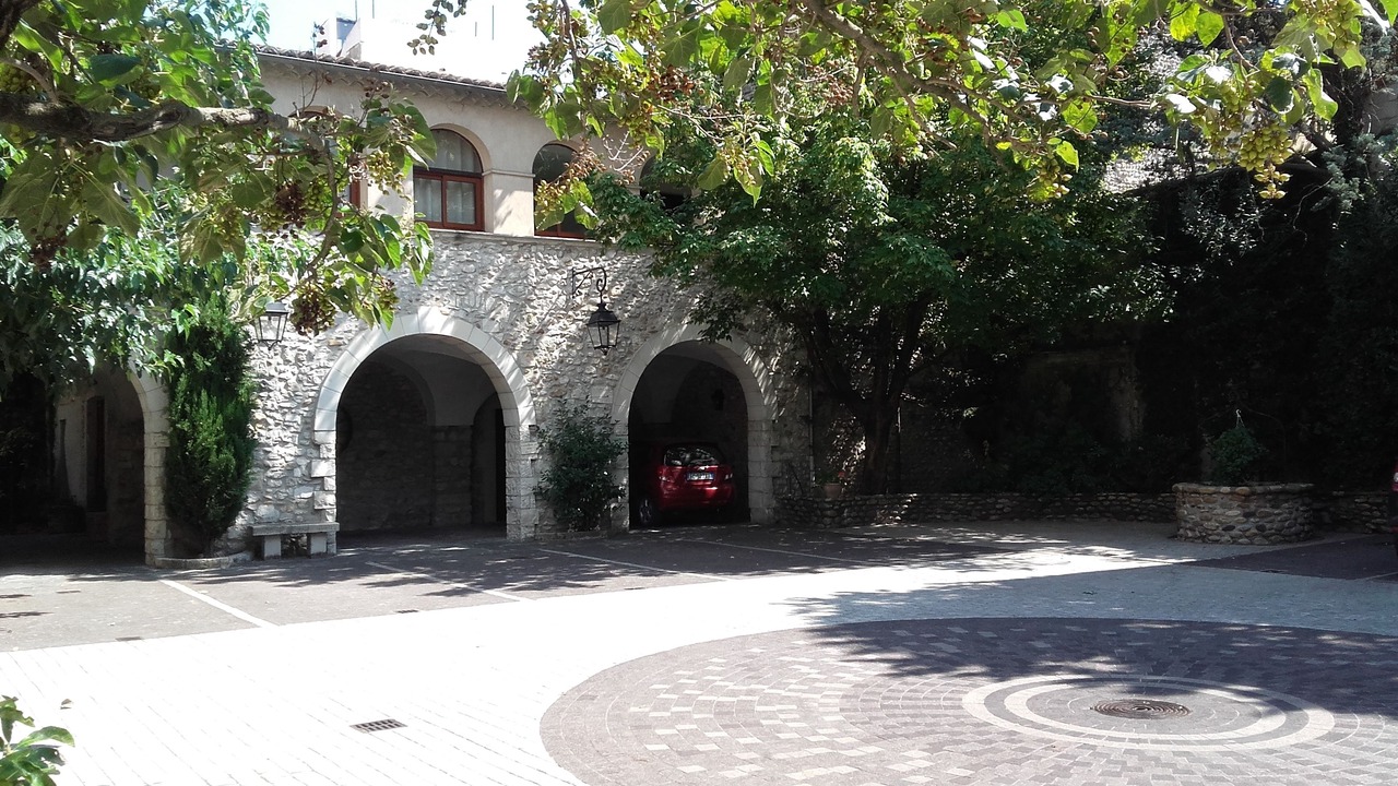 Photo of Others in Montelimar